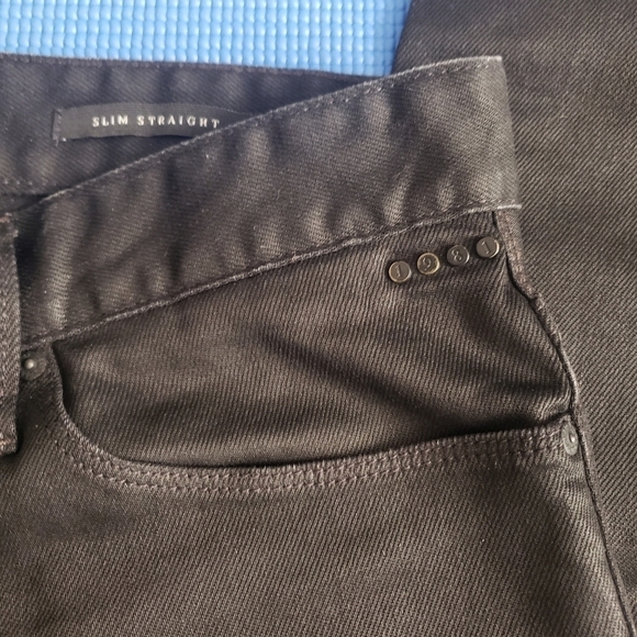 Guess Los Angeles 1981 Slim Straight Jeans - Picture 4 of 11